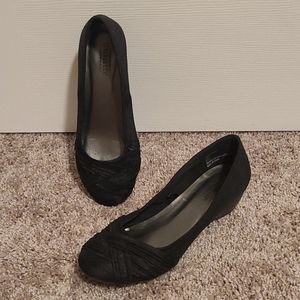 Seychelles | Cute Round Toe Wedges